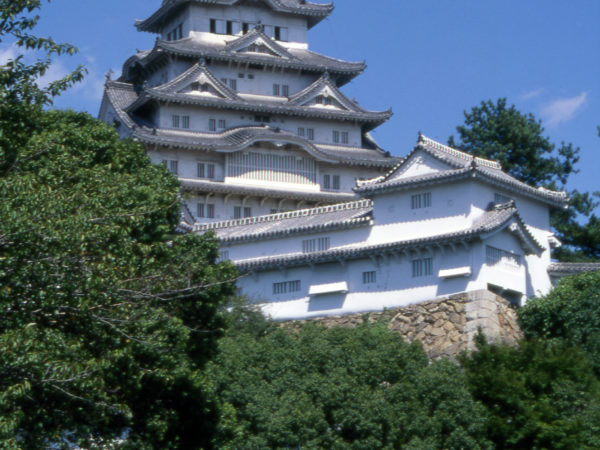 https://education.asianart.org/wp-content/uploads/sites/6/2020/01/Himeji-Castle-600x450.jpg 1x, https://education.asianart.org/wp-content/uploads/sites/6/2020/01/Himeji-Castle.jpg 2x